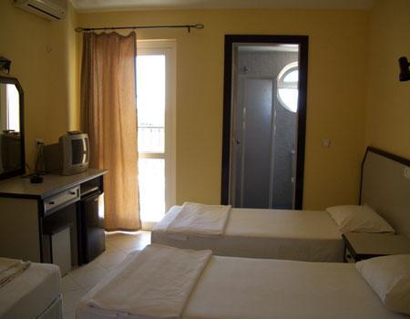 Sahara Hotel Side Room photo